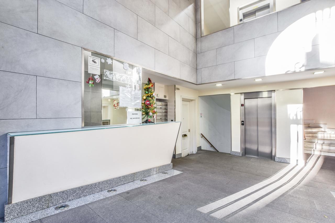 Smart Plaza De Las Cortes Apartment Madrid Exterior photo